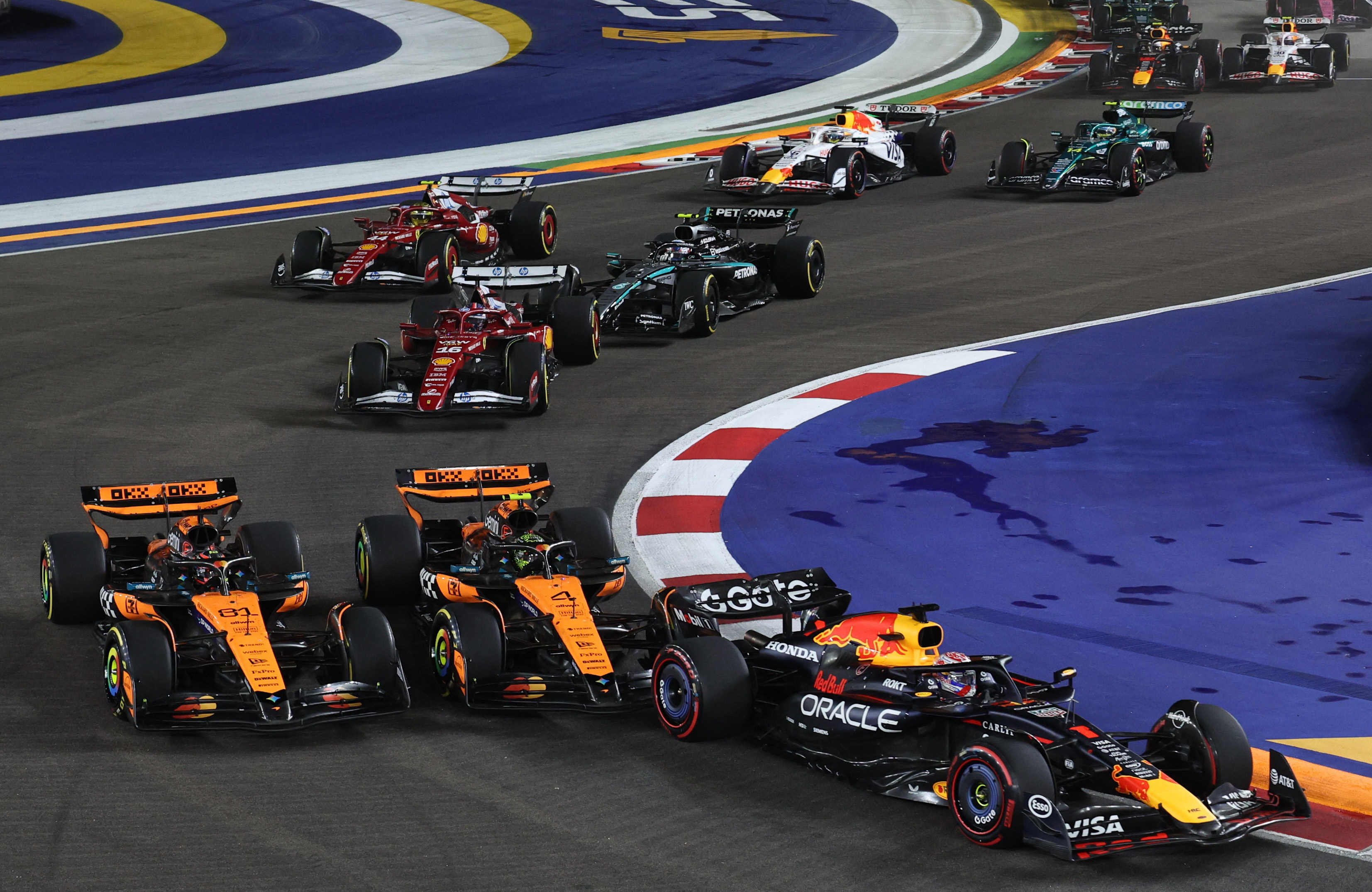 McLaren's collision in Lap 1 at F1's Singaporean Grand Prix 2025.
